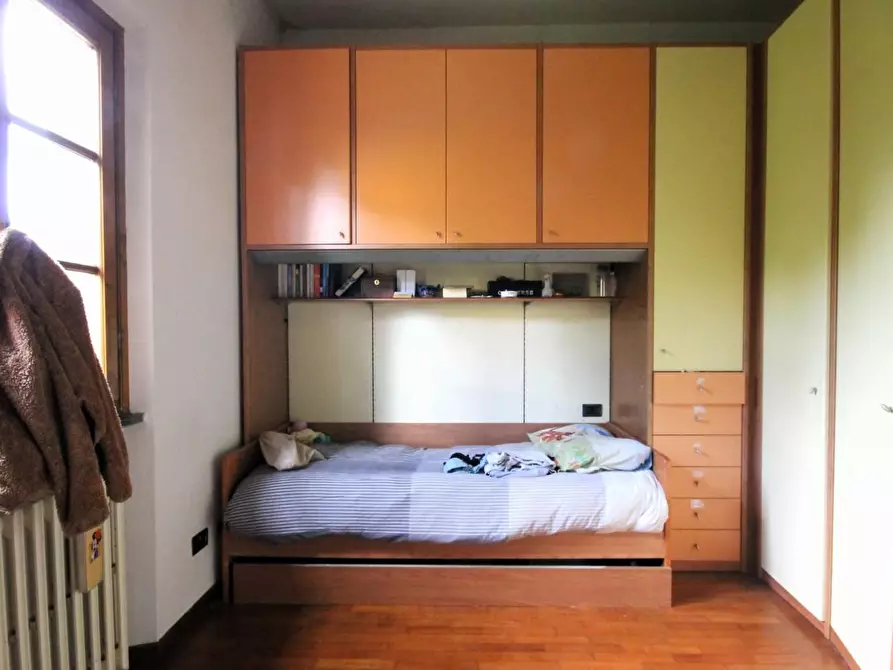 Immagine 21 di Villa in vendita  a Capannori