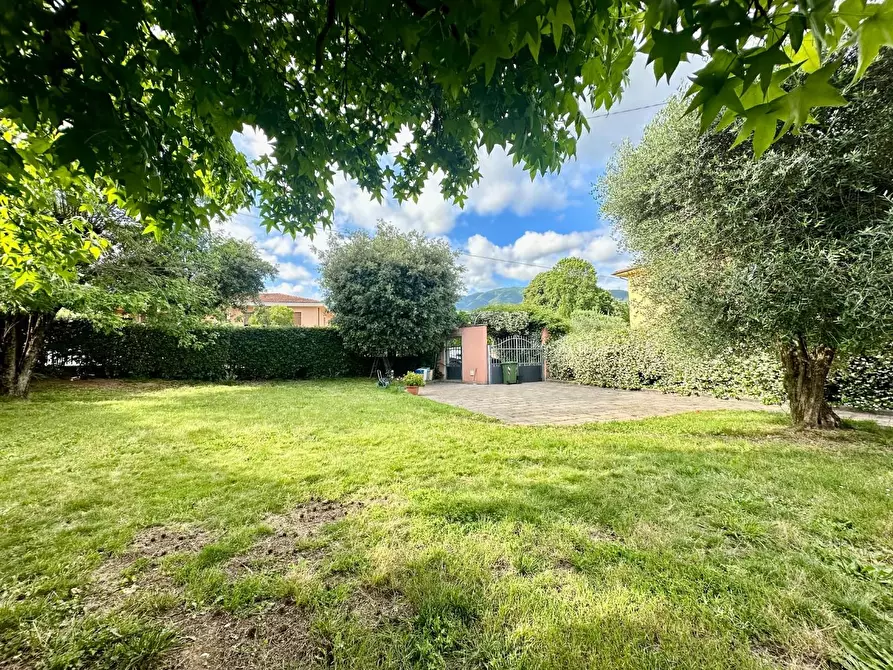 Immagine 32 di Casa indipendente in vendita  a Capannori