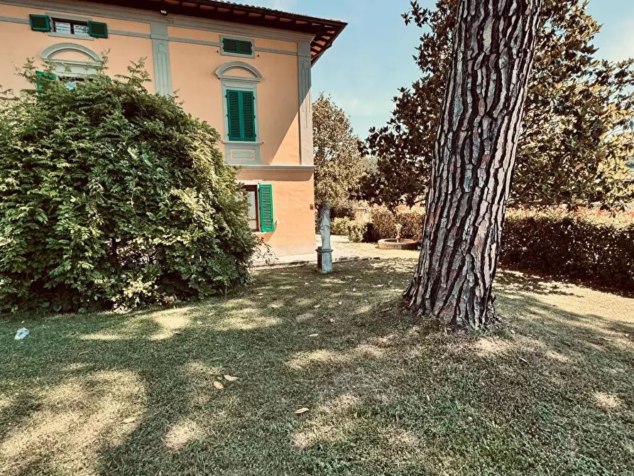 Immagine 13 di Villa in vendita  a Fucecchio