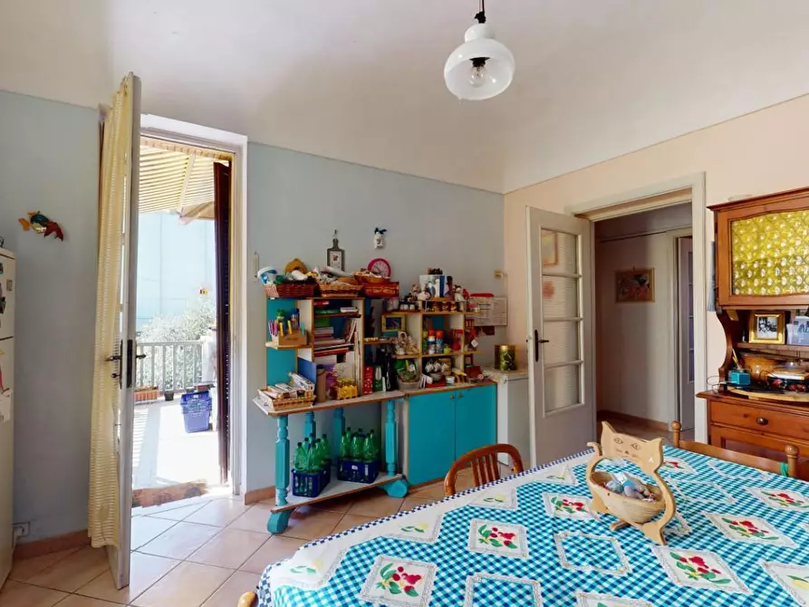 Immagine 4 di Appartamento in vendita  a Massa