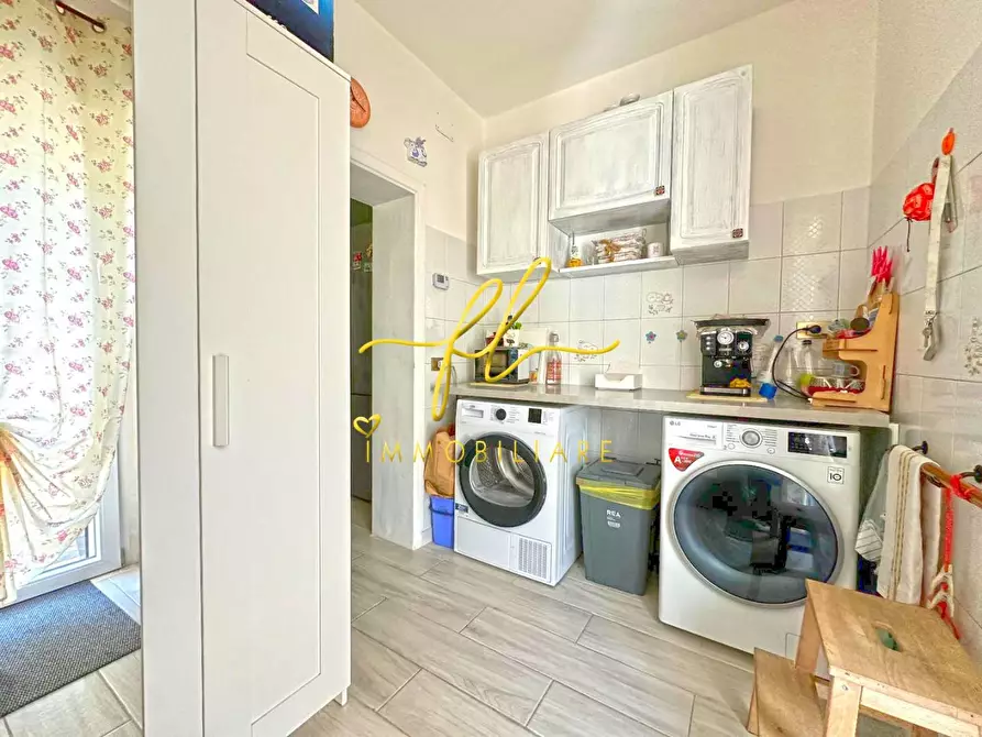 Immagine 14 di Villa in vendita  a Castellina Marittima