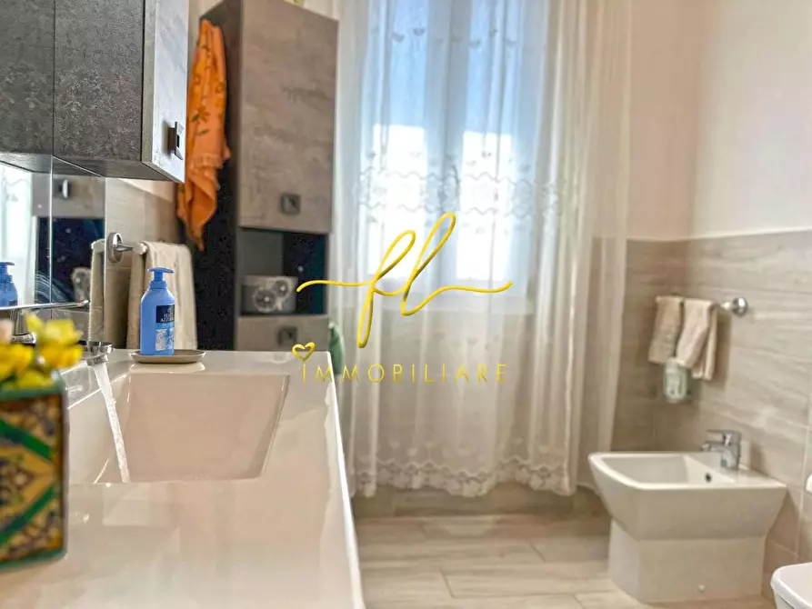 Immagine 22 di Villa in vendita  a Castellina Marittima