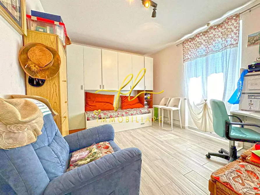 Immagine 19 di Villa in vendita  a Castellina Marittima