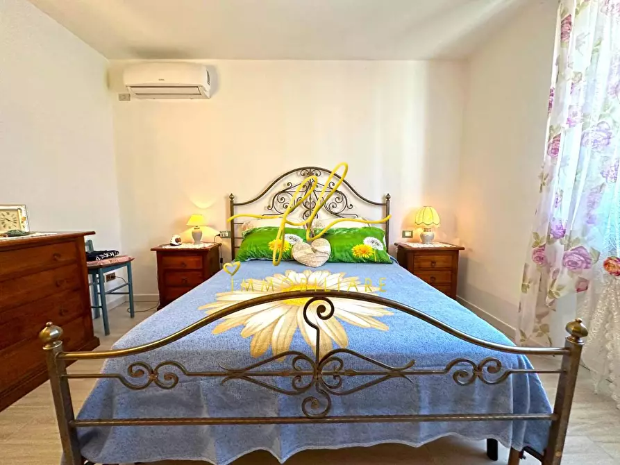 Immagine 17 di Villa in vendita  a Castellina Marittima