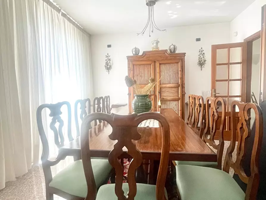 Immagine 12 di Casa bifamiliare in vendita  a Massa