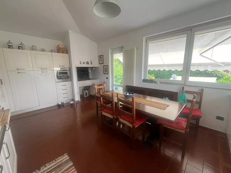 Immagine 15 di Casa bifamiliare in vendita  a Massa