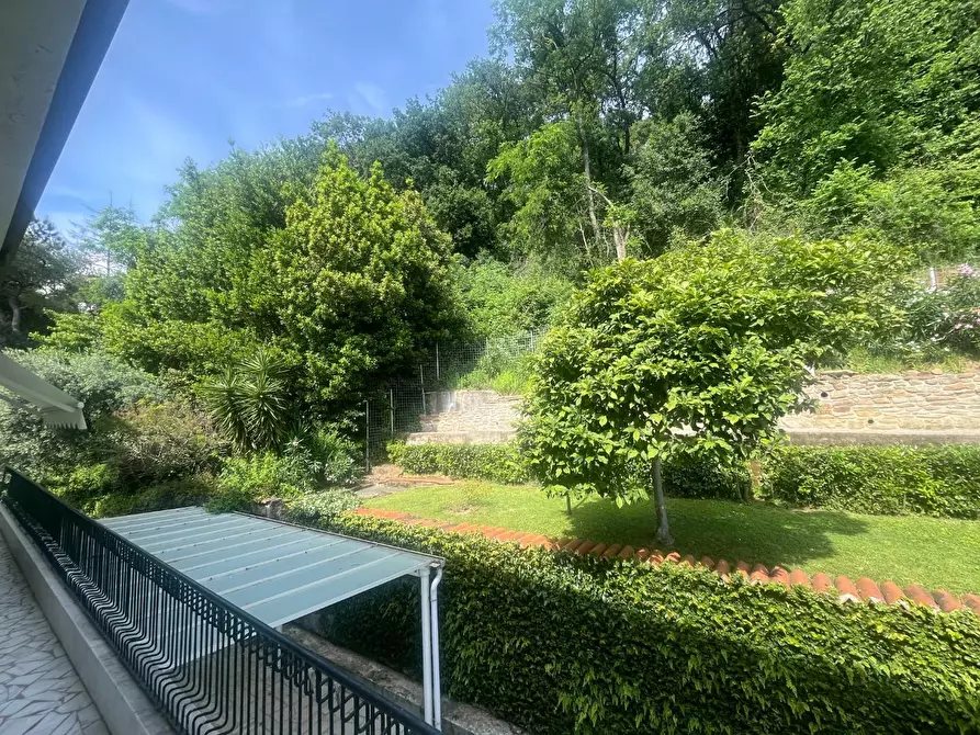 Immagine 9 di Casa bifamiliare in vendita  a Massa