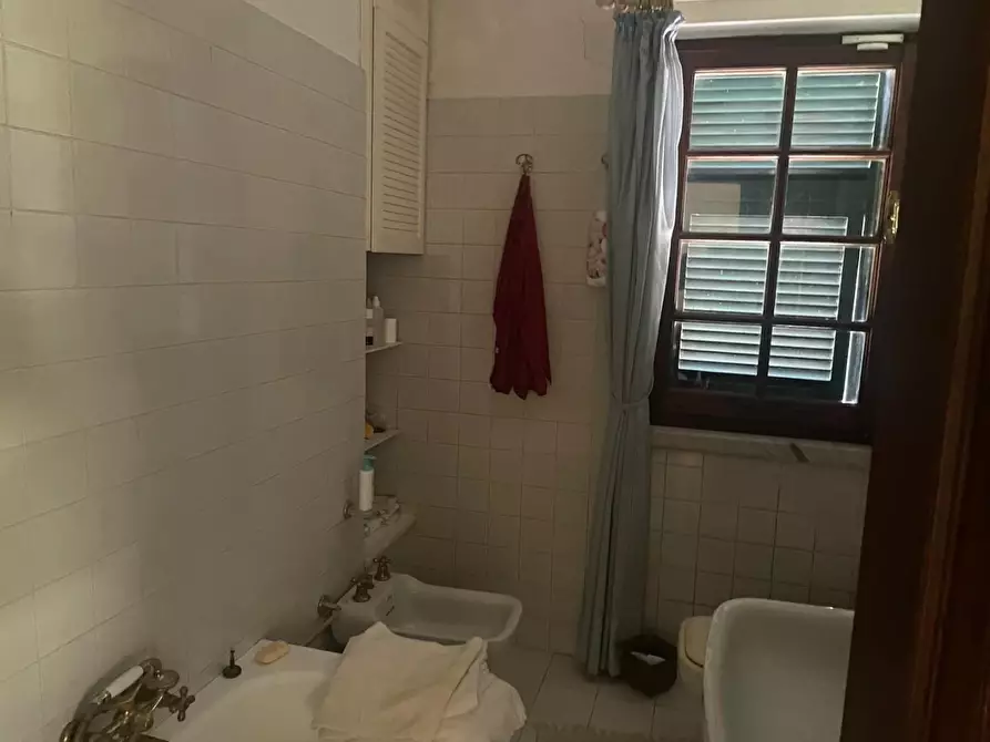 Immagine 18 di Casa bifamiliare in vendita  a Carrara