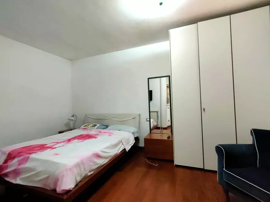 Immagine 12 di Villa in vendita  a Massa