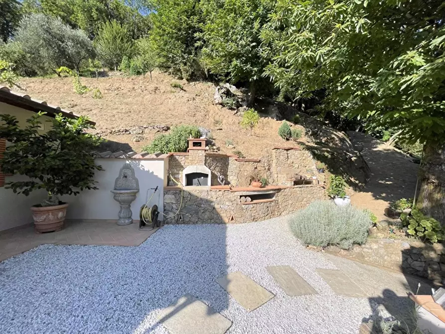 Immagine 55 di Casa indipendente in vendita  a Camaiore