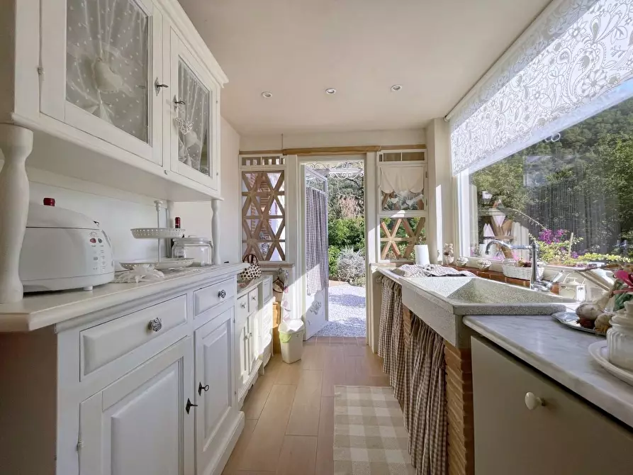 Immagine 63 di Casa indipendente in vendita  a Camaiore