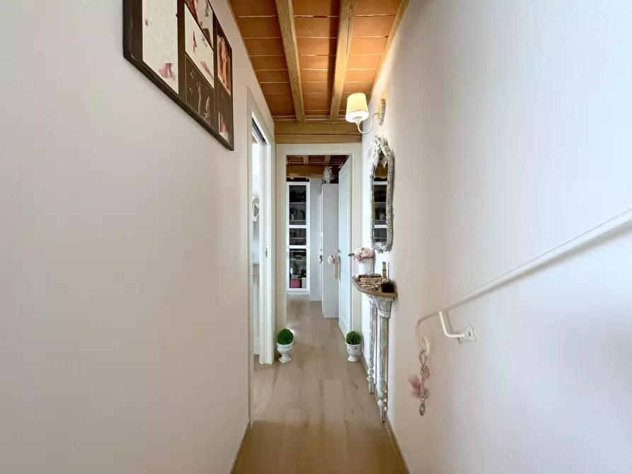 Immagine 20 di Casa indipendente in vendita  a Camaiore