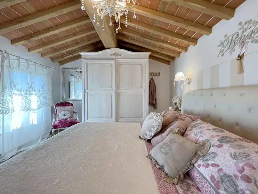 Immagine 42 di Casa indipendente in vendita  a Camaiore