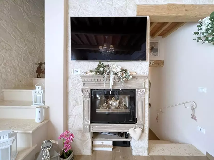 Immagine 19 di Casa indipendente in vendita  a Camaiore