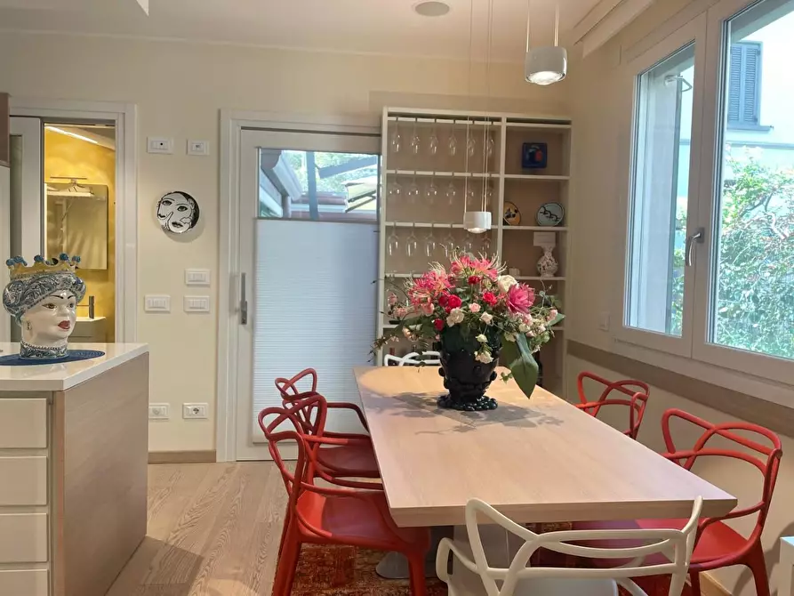 Immagine 6 di Appartamento in vendita  a Forte Dei Marmi