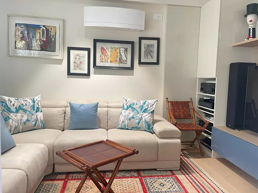 Immagine 5 di Appartamento in vendita  a Forte Dei Marmi