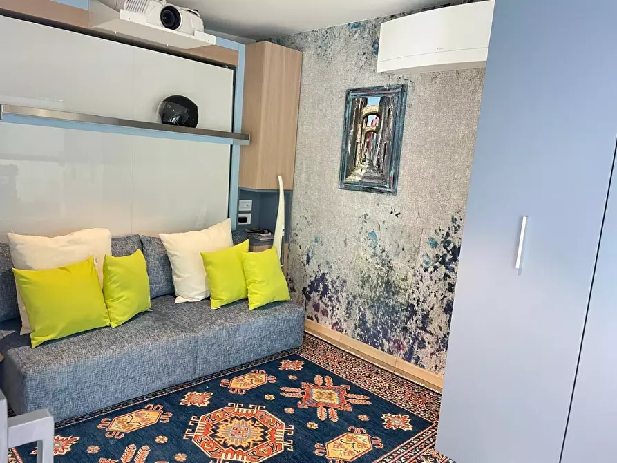 Immagine 17 di Appartamento in vendita  a Forte Dei Marmi