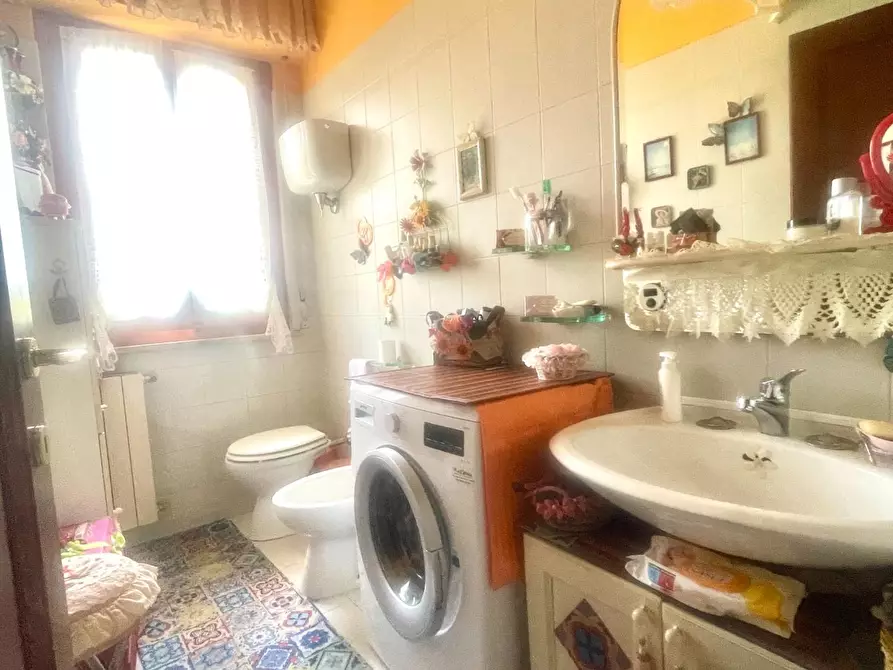 Immagine 24 di Appartamento in vendita  a Siena