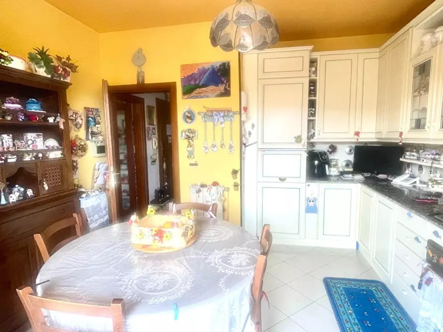 Immagine 3 di Appartamento in vendita  a Siena