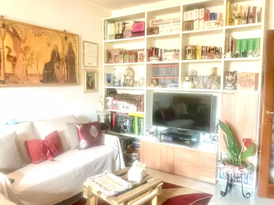 Immagine 6 di Appartamento in vendita  a Siena