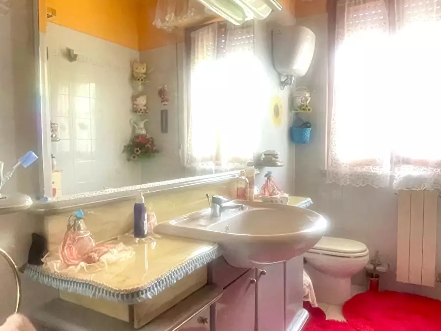 Immagine 27 di Appartamento in vendita  a Siena