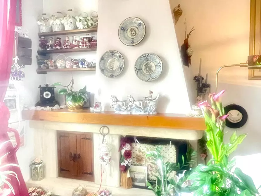 Immagine 5 di Appartamento in vendita  a Siena