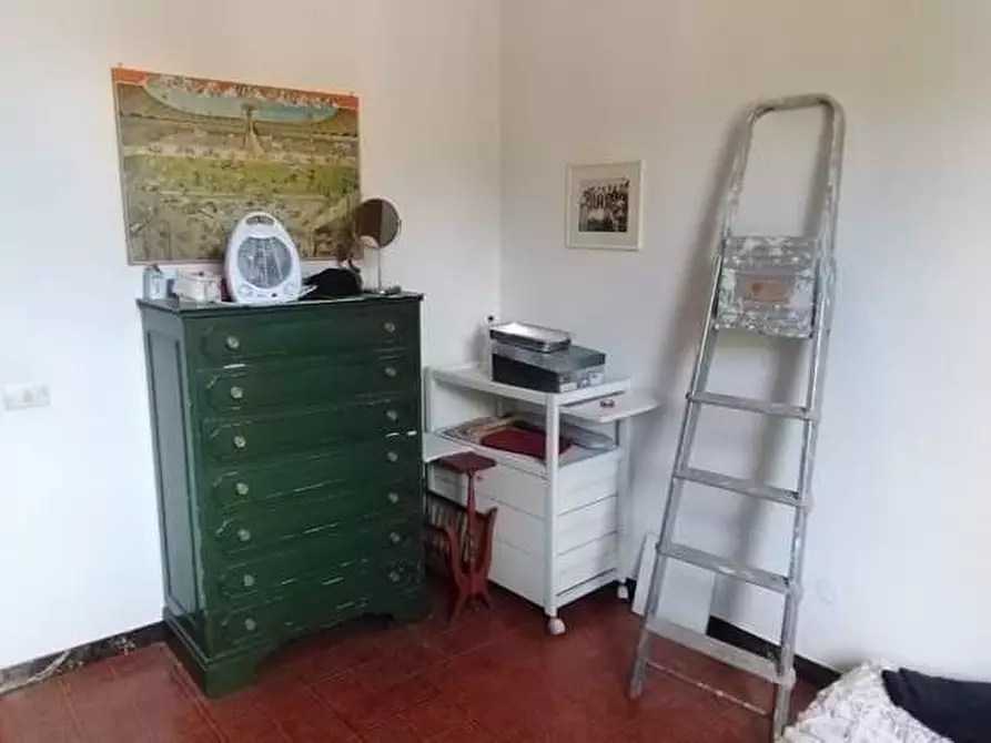 Immagine 20 di Porzione di casa in vendita  a Massa