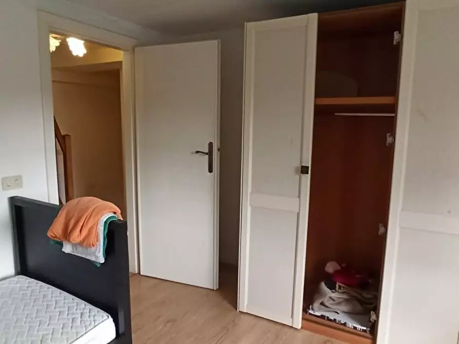 Immagine 36 di Terratetto in vendita  a Camaiore