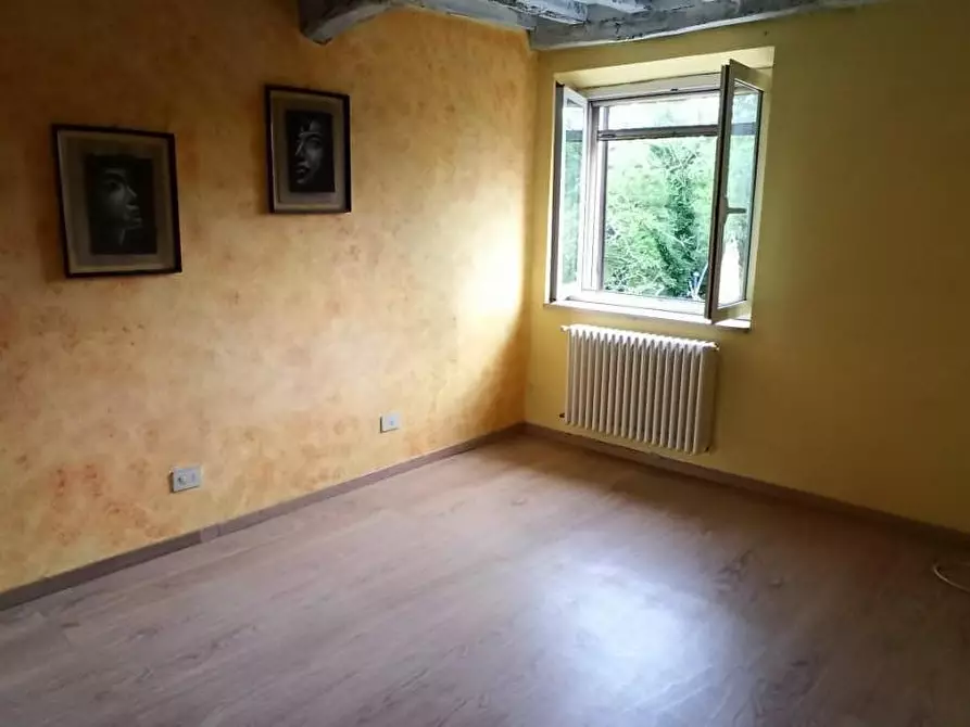 Immagine 45 di Terratetto in vendita  a Camaiore