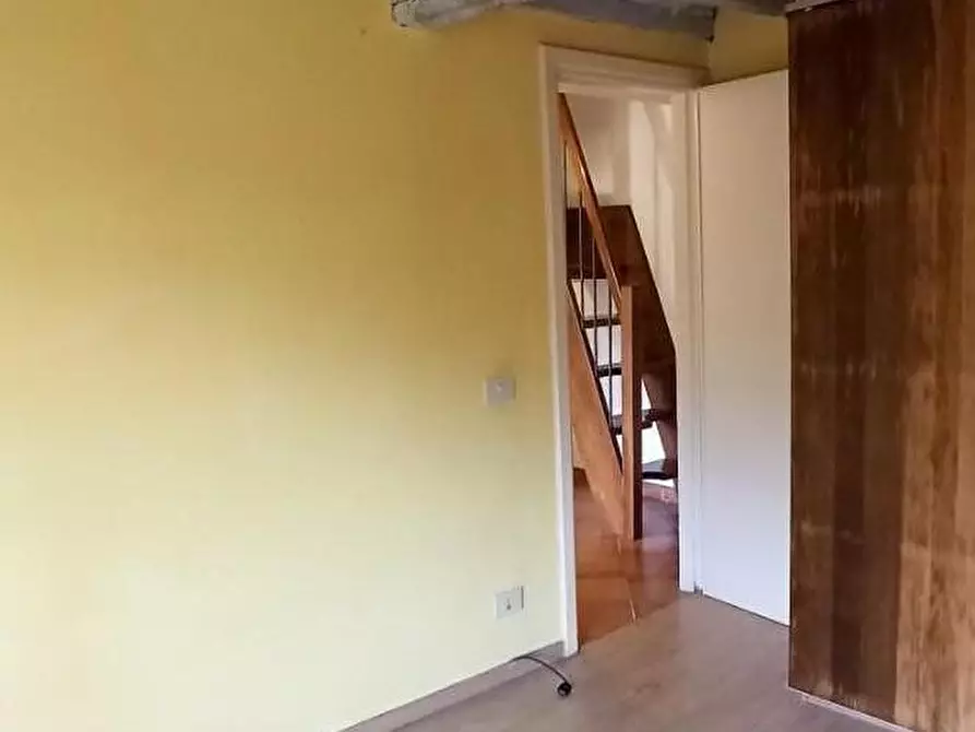 Immagine 41 di Terratetto in vendita  a Camaiore