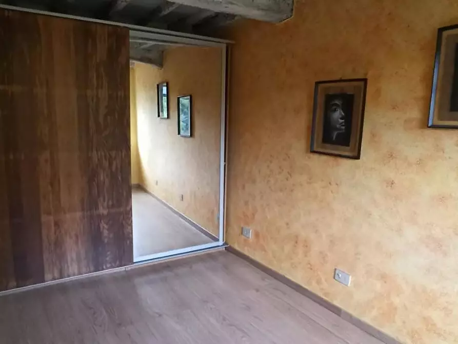 Immagine 43 di Terratetto in vendita  a Camaiore