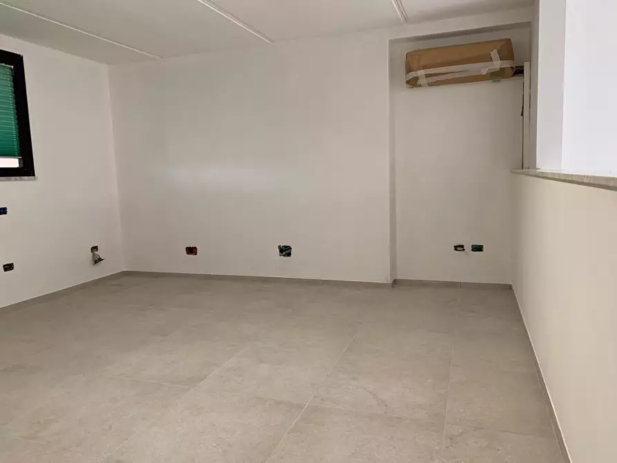 Immagine 6 di Appartamento in vendita  a Rosignano Marittimo