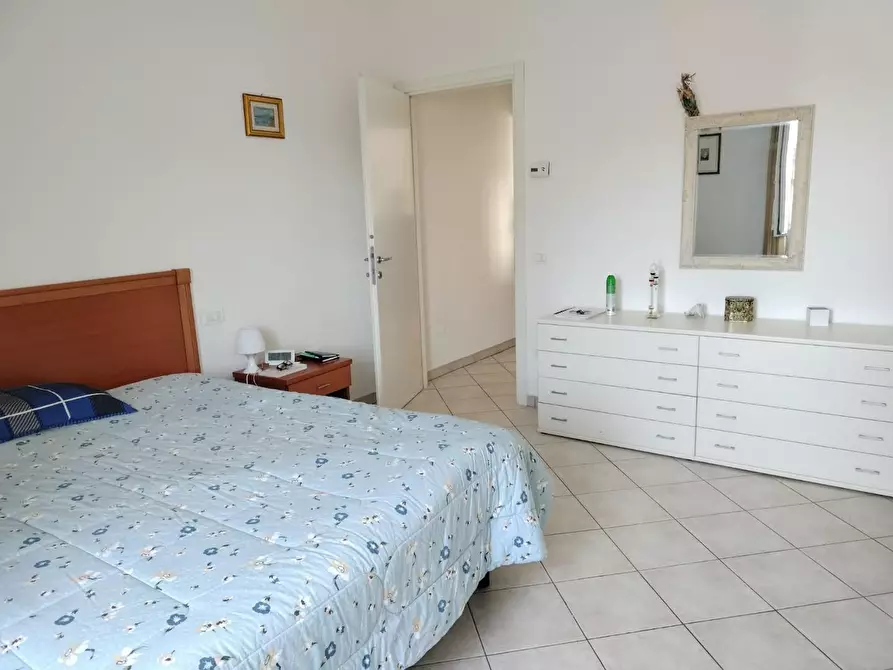 Immagine 12 di Appartamento in vendita  a Massa