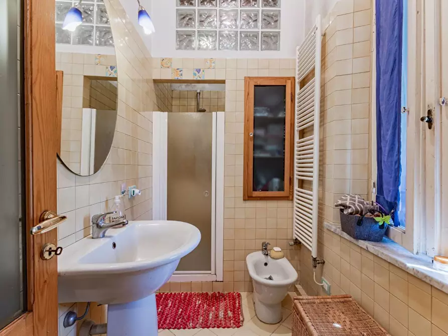 Immagine 10 di Appartamento in vendita  a Vicopisano