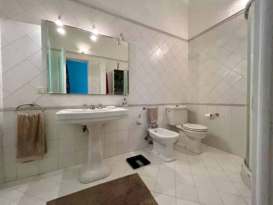 Immagine 29 di Villa in vendita  a Montelupo Fiorentino