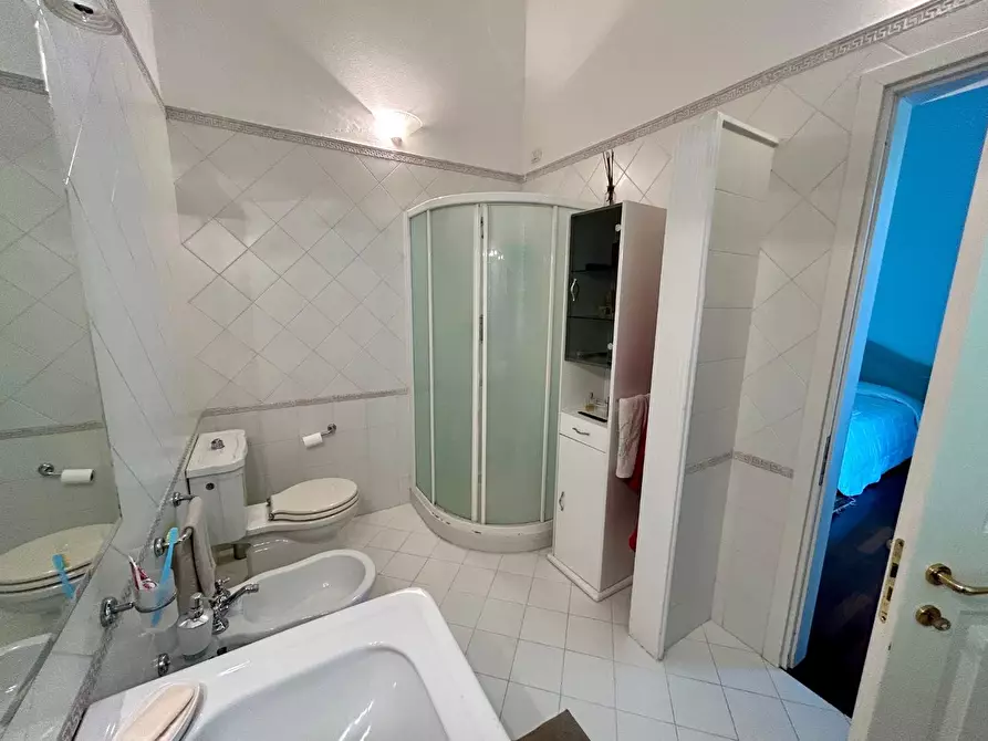 Immagine 28 di Villa in vendita  a Montelupo Fiorentino