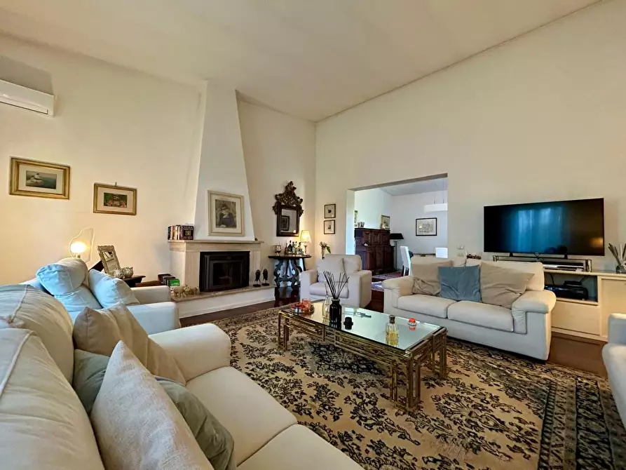 Immagine 46 di Villa in vendita  a Montelupo Fiorentino