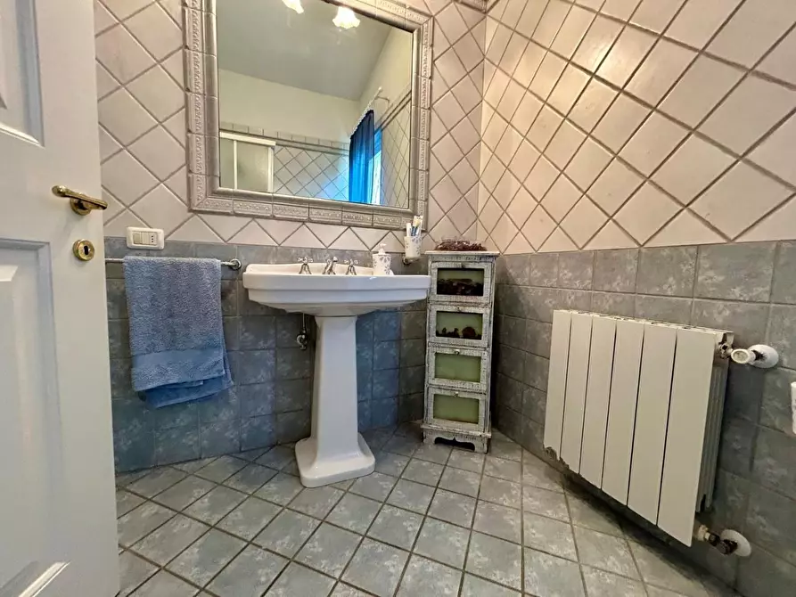 Immagine 32 di Villa in vendita  a Montelupo Fiorentino