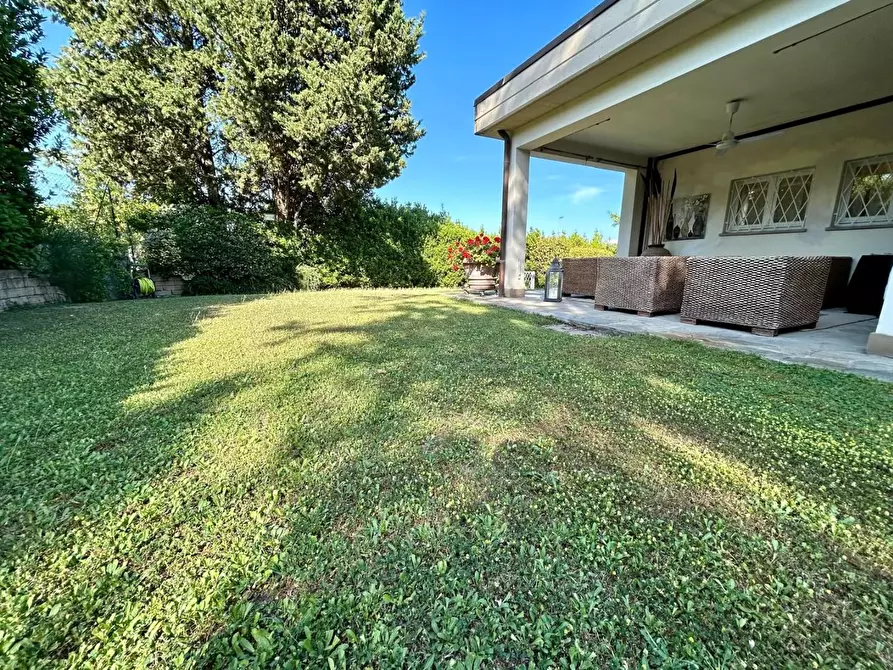 Immagine 10 di Villa in vendita  a Montelupo Fiorentino