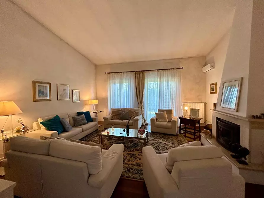 Immagine 55 di Villa in vendita  a Montelupo Fiorentino