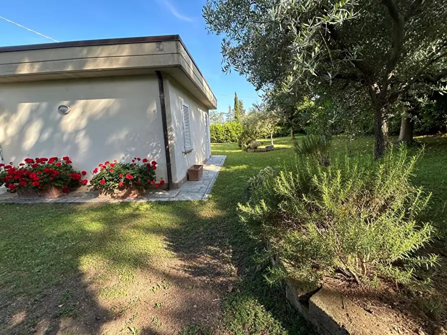 Immagine 5 di Villa in vendita  a Montelupo Fiorentino