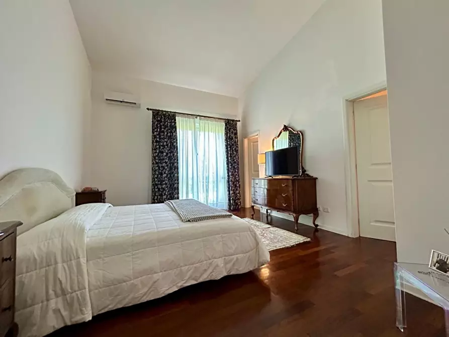 Immagine 49 di Villa in vendita  a Montelupo Fiorentino