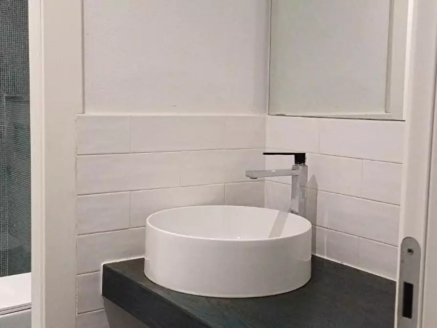 Immagine 10 di Casa indipendente in vendita  a Carrara