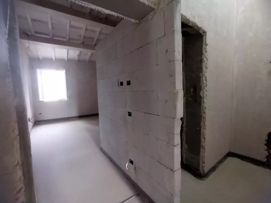 Immagine 6 di Villa in vendita  a San Giuliano Terme