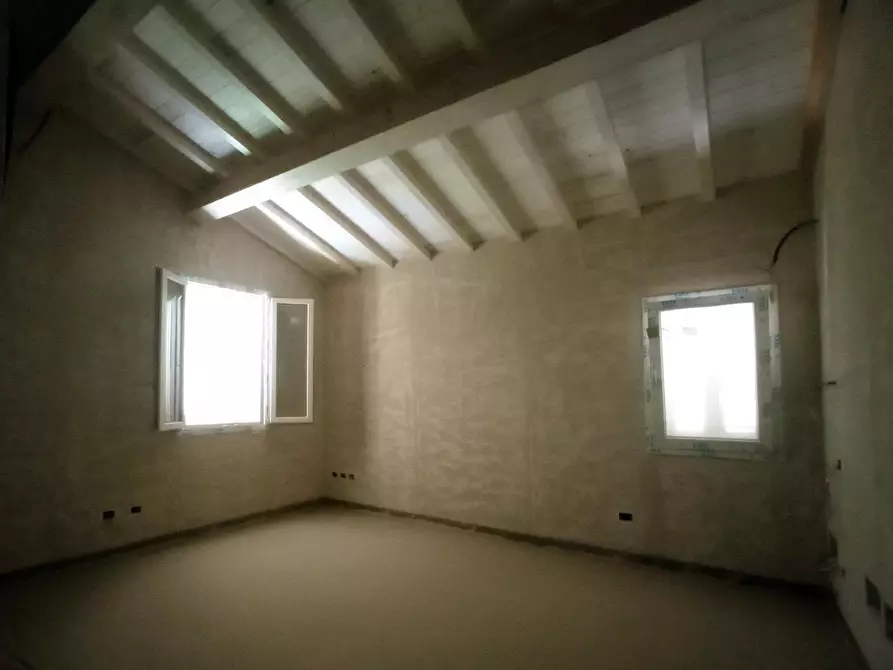 Immagine 10 di Villa in vendita  a San Giuliano Terme