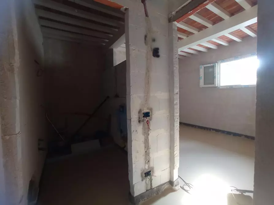 Immagine 4 di Villa in vendita  a San Giuliano Terme