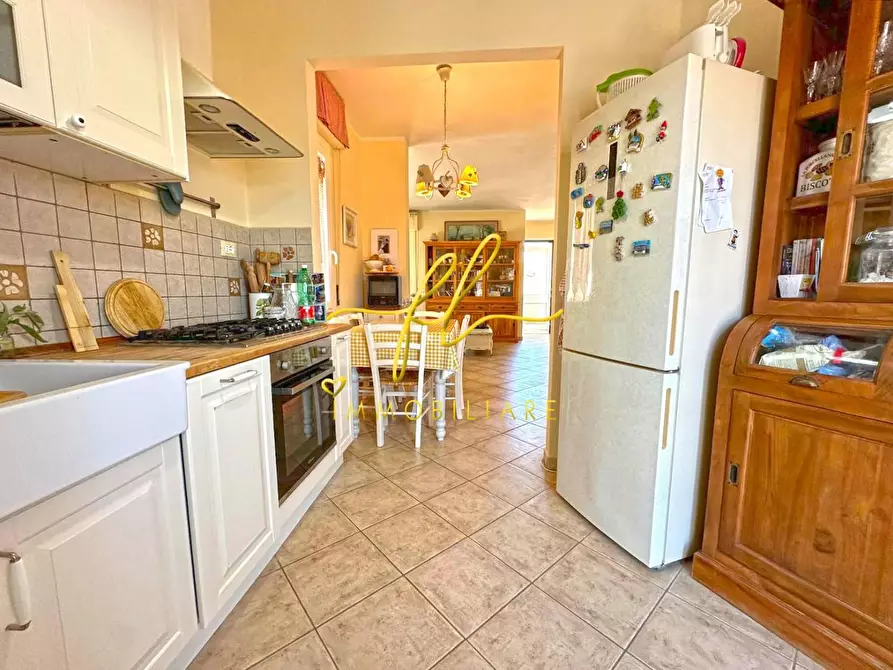 Immagine 18 di Appartamento in vendita  a Rosignano Marittimo