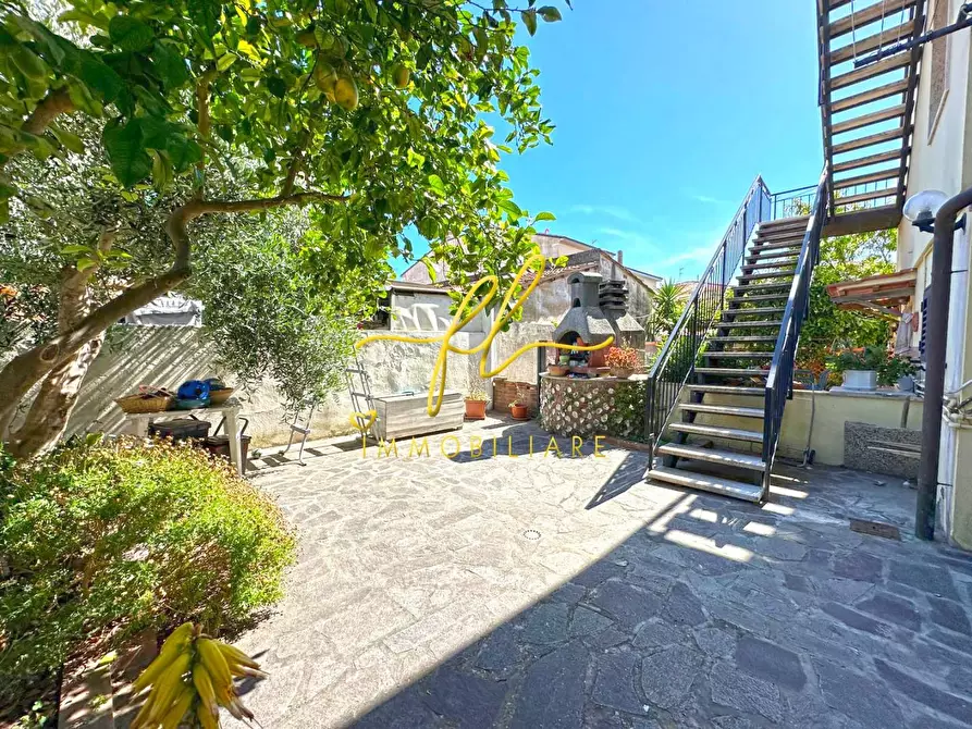 Immagine 3 di Appartamento in vendita  a Rosignano Marittimo