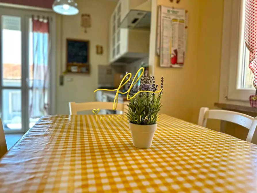 Immagine 12 di Appartamento in vendita  a Rosignano Marittimo