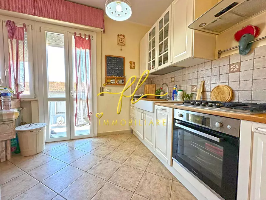 Immagine 19 di Appartamento in vendita  a Rosignano Marittimo